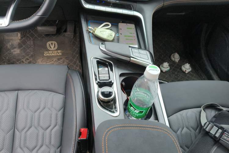 Used CHANGAN UNI-T 2022 2.0T Prestige Version Gear Lever