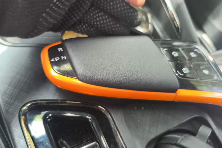 Used CHANGAN UNI-T 2022 1.5T Sport Edition Flagship Version Gear Lever