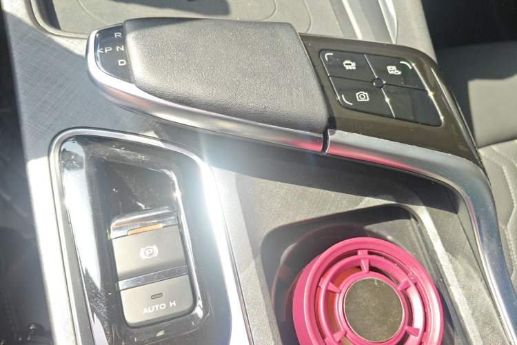 Used CHANGAN UNI-T 2022 2.0T Flagship Edition Gear Lever