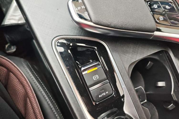 Used CHANGAN UNI-T 2022 1.5T Prestige Version Gear Lever