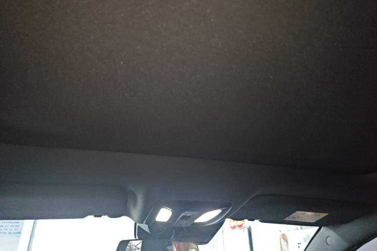 Used CHANGAN UNI-T 2022 2.0T Prestige Version Headliner