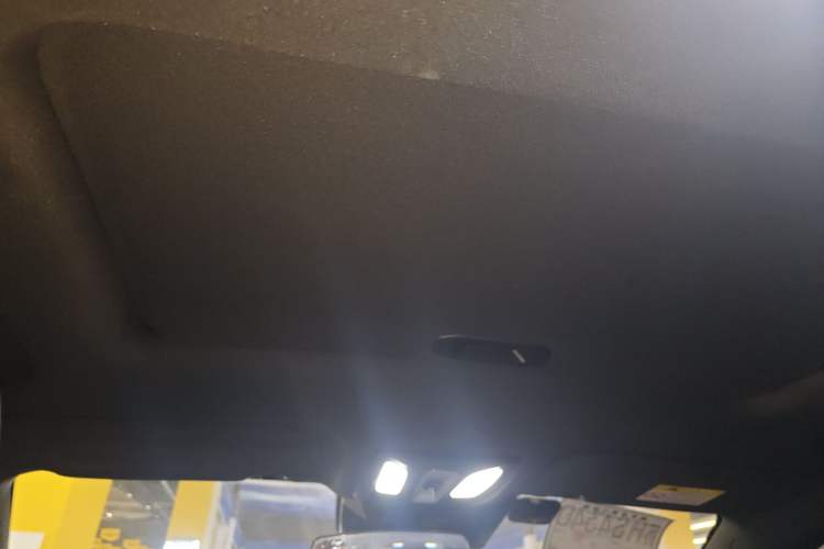 Used CHANGAN UNI-T 2022 1.5T Excellence Model Headliner