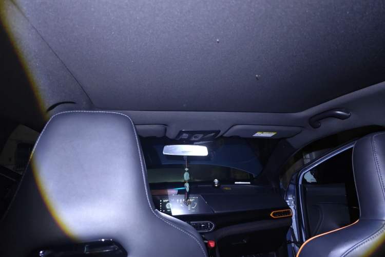 Used CHANGAN UNI-T 2022 1.5T Prestige Version Headliner