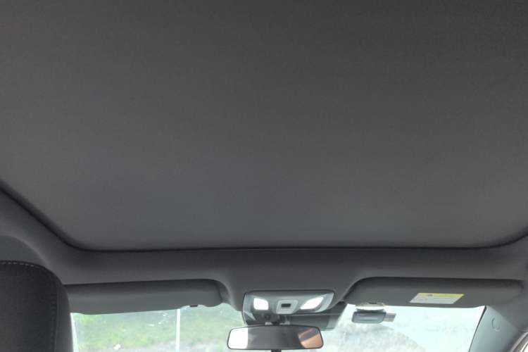 Used CHANGAN UNI-T 2022 1.5T Prestige Version Headliner