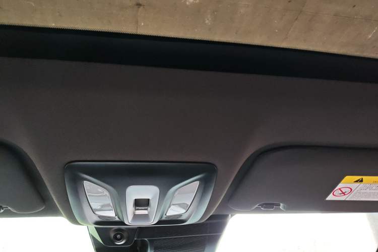 Used CHANGAN UNI-T 2022 1.5T Sport Edition Flagship Version Headliner