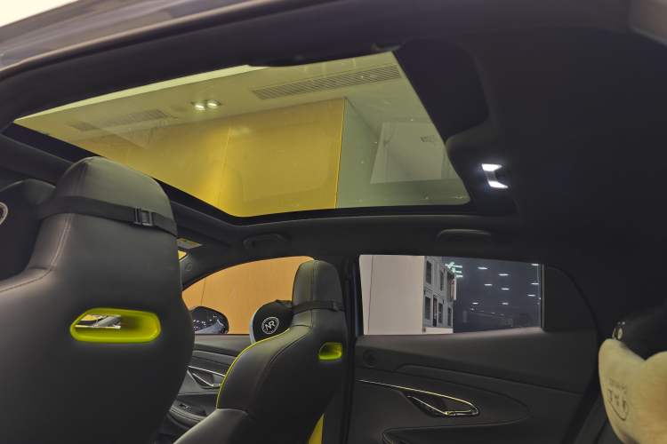 Used CHANGAN UNI-T 2022 1.5T Sport Edition Flagship Version Headliner