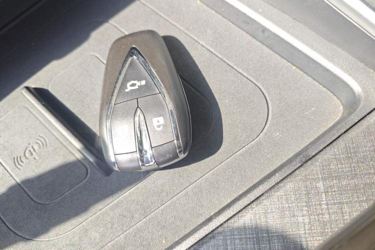 Used CHANGAN UNI-T 2022 2.0T Flagship Edition Interior 1