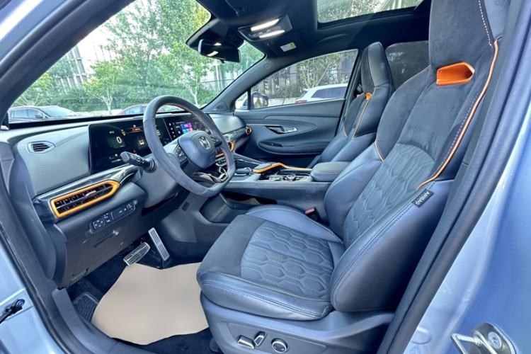Used CHANGAN UNI-T 2022 1.5T Sport Edition Flagship Version Interior 1