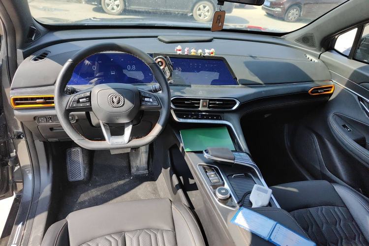 Used CHANGAN UNI-T 2022 1.5T Sport Edition Premium Version Interior 1