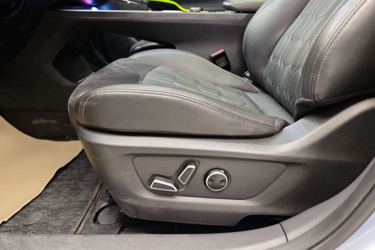 Used CHANGAN UNI-T 2022 1.5T Sport Edition Flagship Version Interior 10