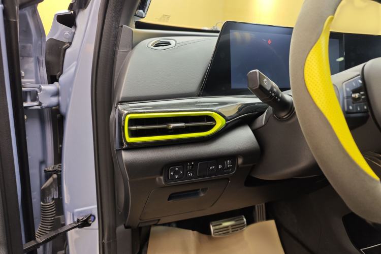 Used CHANGAN UNI-T 2022 1.5T Sport Edition Flagship Version Interior 12