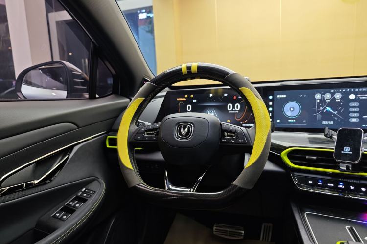 Used CHANGAN UNI-T 2022 1.5T Sport Edition Flagship Version Interior 15