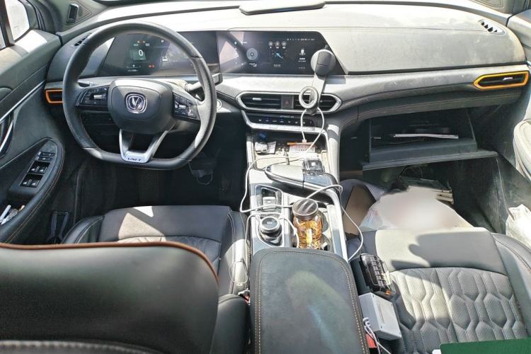 Used CHANGAN UNI-T 2022 1.5T Sport Edition Premium Version Interior 2