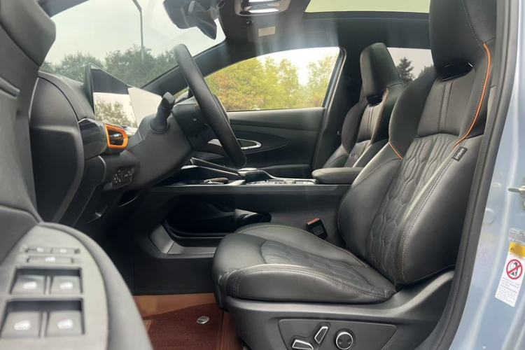 Used CHANGAN UNI-T 2022 1.5T Flagship Edition Interior 2