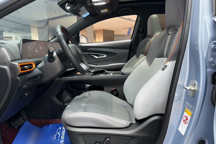 Used CHANGAN UNI-T 2022 1.5T Prestige Version Interior 3