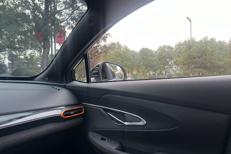 Used CHANGAN UNI-T 2022 1.5T Flagship Edition Interior 5