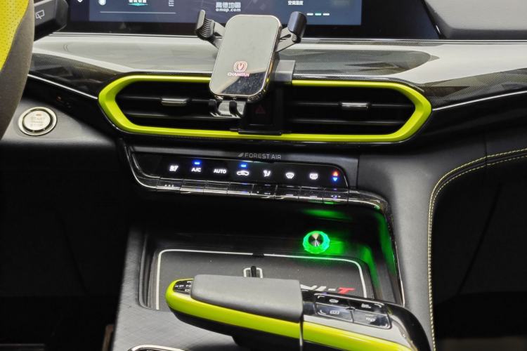 Used CHANGAN UNI-T 2022 1.5T Sport Edition Flagship Version Interior 7