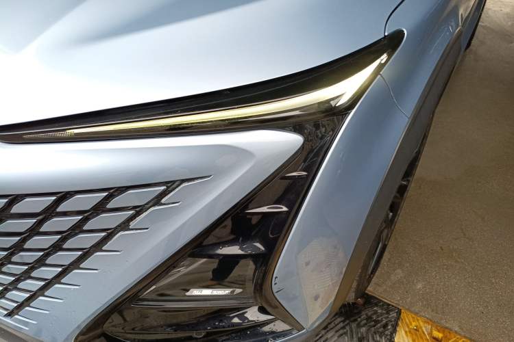 Used CHANGAN UNI-T 2022 2.0T Prestige Version Left Front Headlight