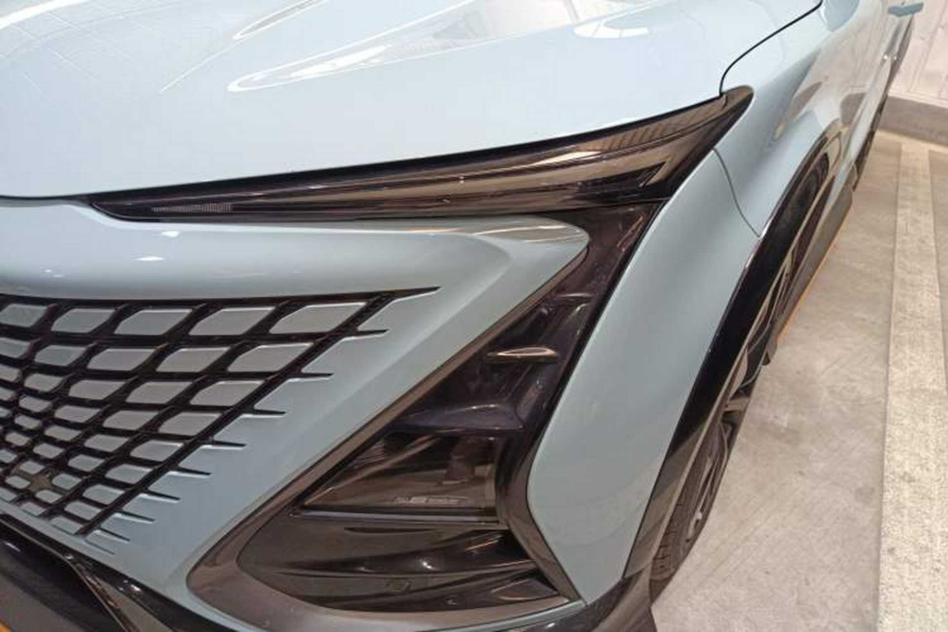 Used CHANGAN UNI-T 2022 2.0T Sport Edition Flagship Version Left Front Headlight