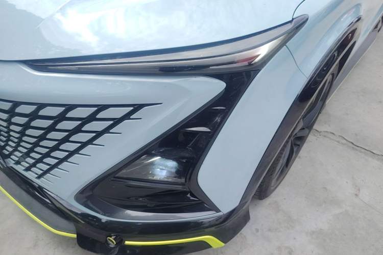Used CHANGAN UNI-T 2022 2.0T Sport Edition Flagship Version Left Front Headlight