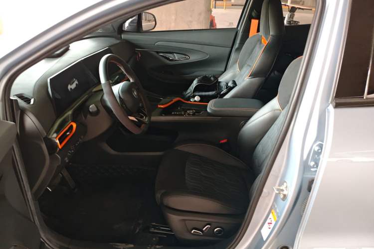 Used CHANGAN UNI-T 2022 1.5T Sport Edition Flagship Version Left Front Seat