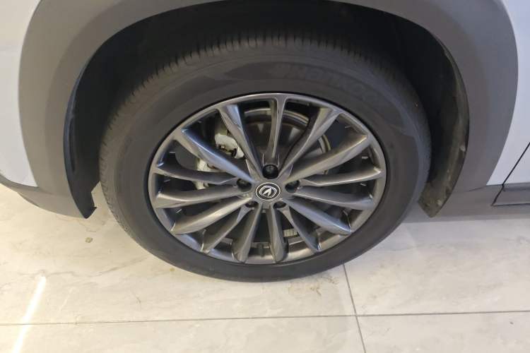 Used CHANGAN UNI-T 2022 1.5T Excellence Model Left Front Wheel Hub