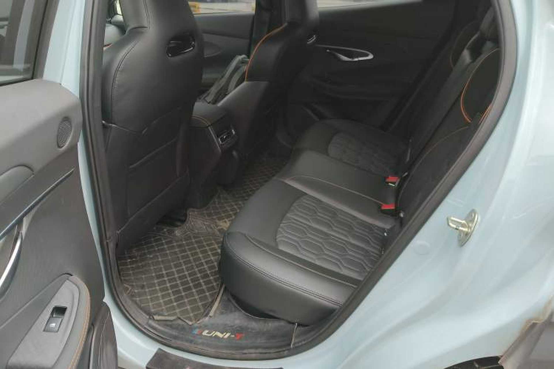 Used CHANGAN UNI-T 2022 2.0T Prestige Version Left Rear Seat