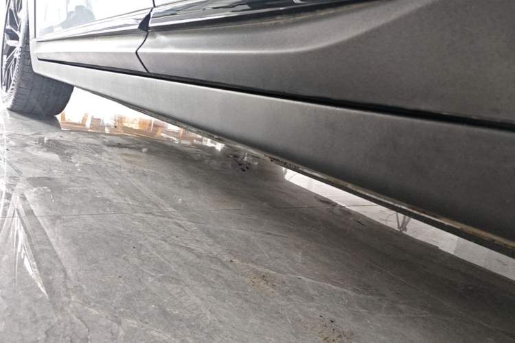 Used CHANGAN UNI-T 2022 2.0T Prestige Version Left Side Sill