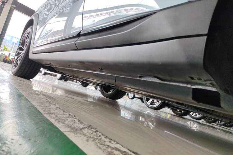 Used CHANGAN UNI-T 2022 1.5T Prestige Version Left Side Sill