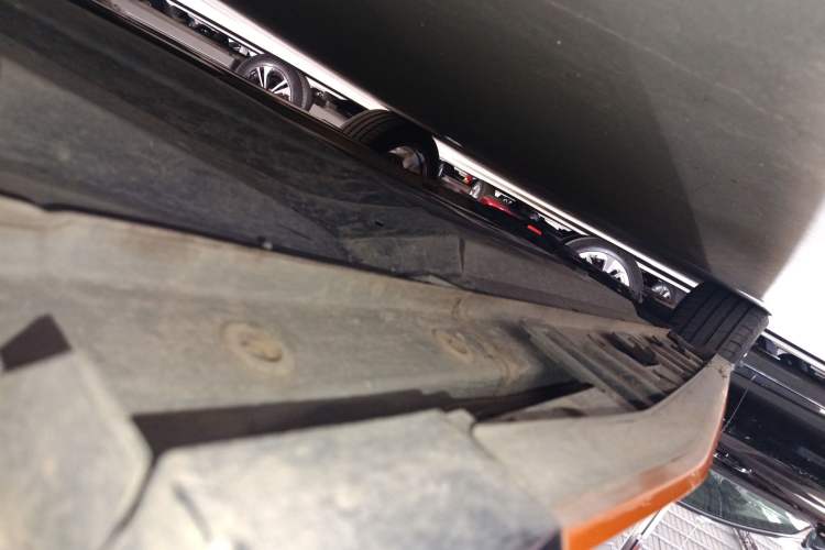 Used CHANGAN UNI-T 2022 2.0T Sport Edition Flagship Version Left Side Sill