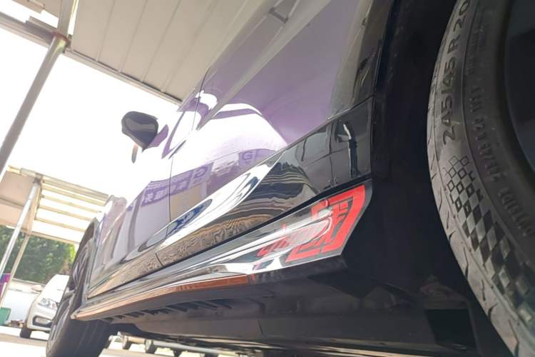 Used CHANGAN UNI-T 2022 1.5T Sport Edition Flagship Version Left Side Sill