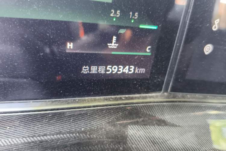 Used CHANGAN UNI-T 2022 1.5T Sport Edition Flagship Version Odometer Close Up