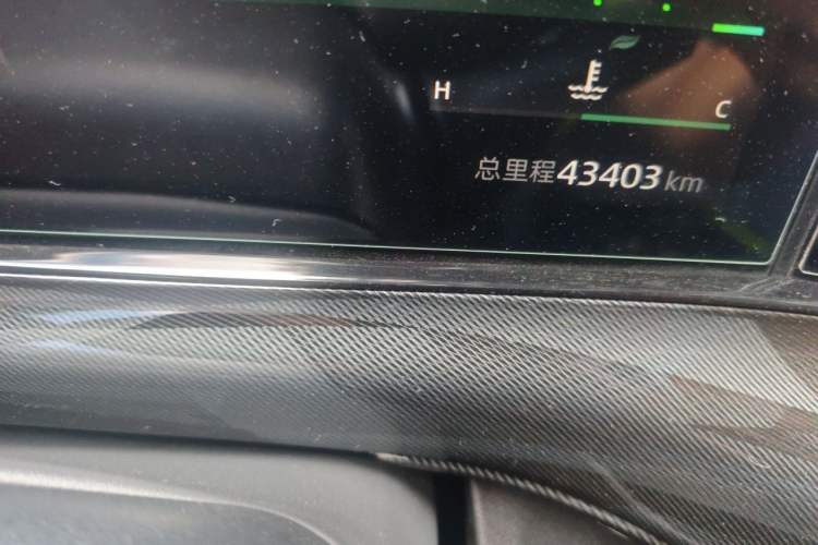 Used CHANGAN UNI-T 2022 2.0T Sport Edition Flagship Version Odometer Close Up