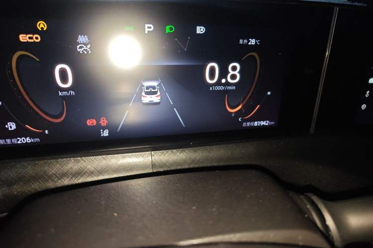 Used CHANGAN UNI-T 2022 1.5T Prestige Version Odometer Close Up