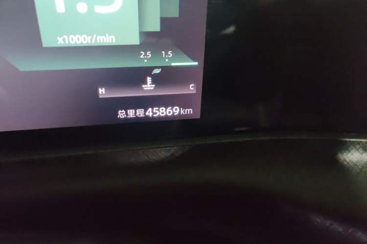 Used CHANGAN UNI-T 2022 1.5T Luxury Edition Odometer Close Up