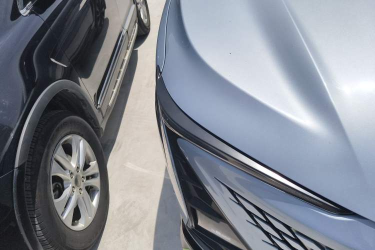 Used CHANGAN UNI-T 2022 1.5T Sport Edition Flagship Version Right Front Headlight
