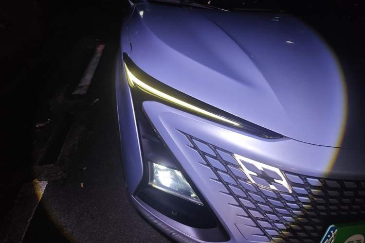Used CHANGAN UNI-T 2022 1.5T Prestige Version Right Front Headlight