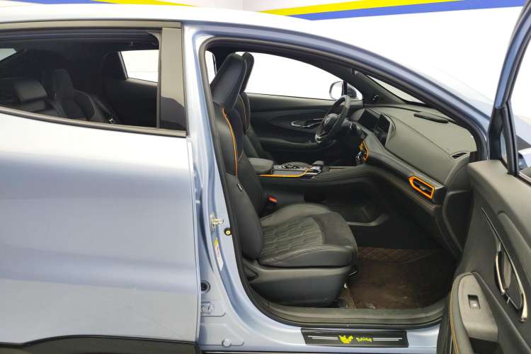 Used CHANGAN UNI-T 2022 1.5T Sport Edition Premium Version Right Front Seat