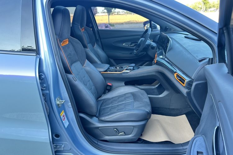Used CHANGAN UNI-T 2022 1.5T Sport Edition Flagship Version Right Front Seat