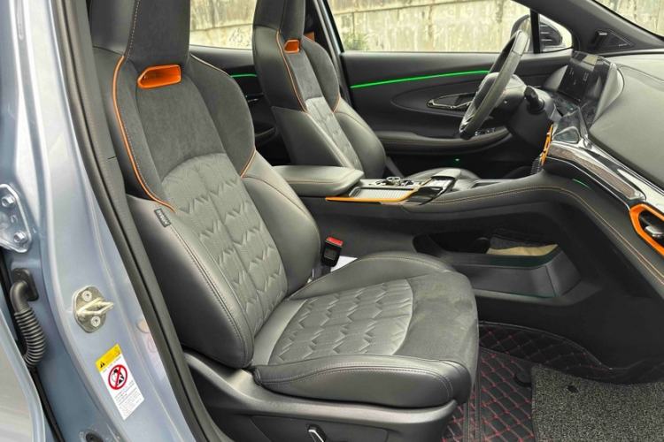 Used CHANGAN UNI-T 2022 1.5T Sport Edition Flagship Version Right Front Seat