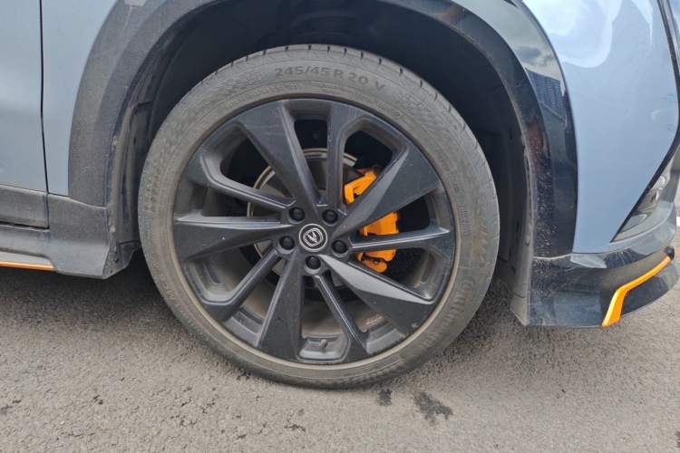 Used CHANGAN UNI-T 2022 1.5T Sport Edition Premium Version Right Front Wheel Hub