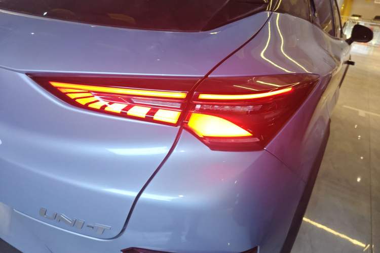 Used CHANGAN UNI-T 2022 1.5T Excellence Model Right Rear Taillight