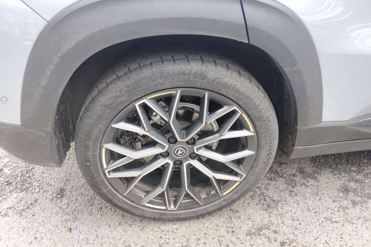 Used CHANGAN UNI-T 2022 1.5T Flagship Edition Right Rear Wheel Hub