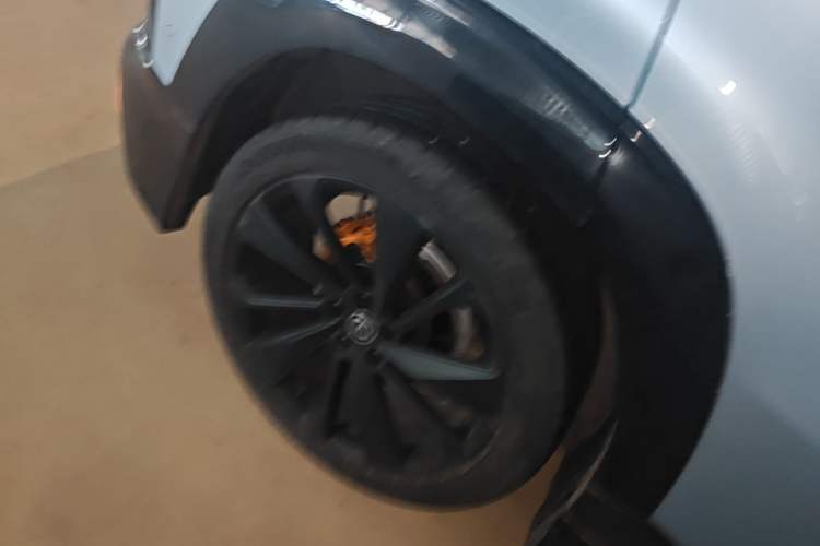 Used CHANGAN UNI-T 2022 1.5T Sport Edition Flagship Version Right Rear Wheel Hub