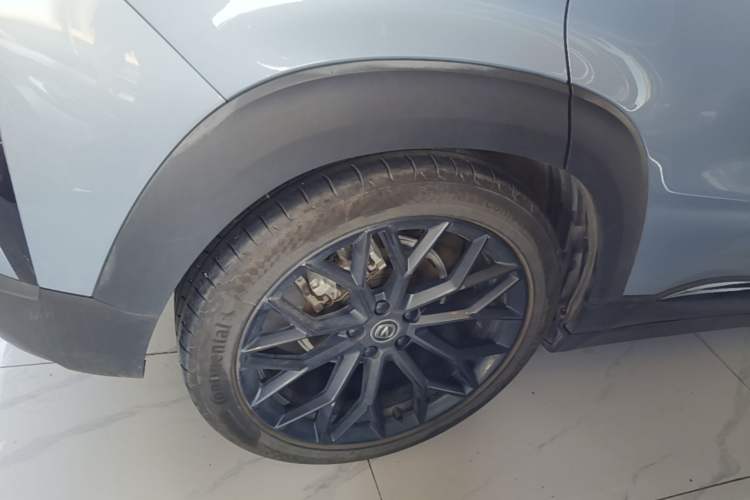 Used CHANGAN UNI-T 2022 2.0T Prestige Version Right Rear Wheel Hub