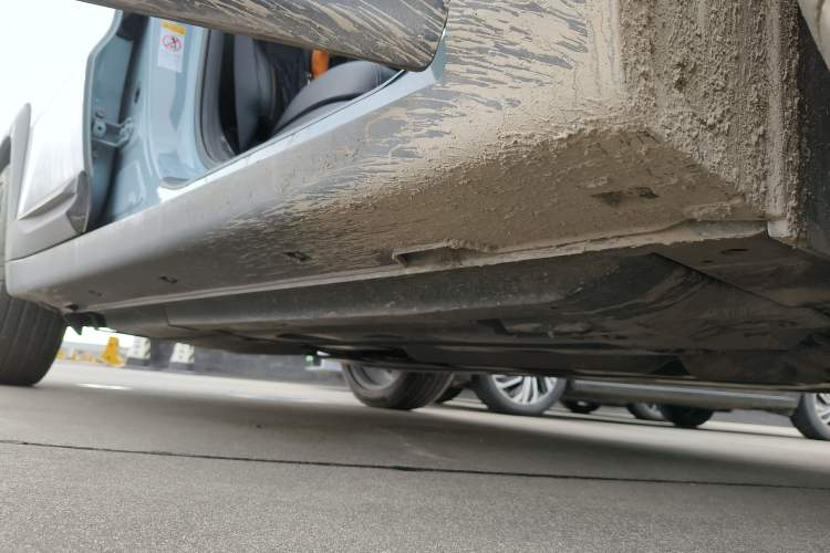 Used CHANGAN UNI-T 2022 2.0T Prestige Version Right Side Sill