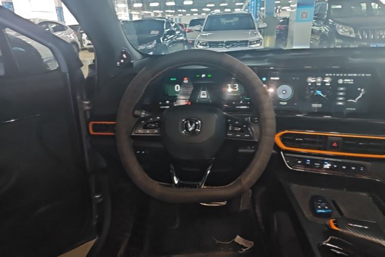 Used CHANGAN UNI-T 2022 1.5T Sport Edition Flagship Version Steering Wheel