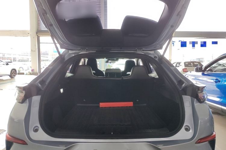 Used CHANGAN UNI-T 2022 1.5T Prestige Version Trunk