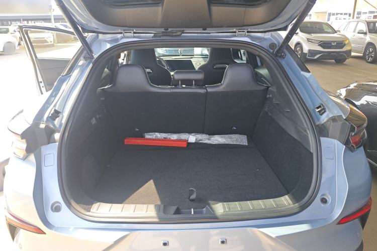 Used CHANGAN UNI-T 2022 2.0T Flagship Edition Trunk