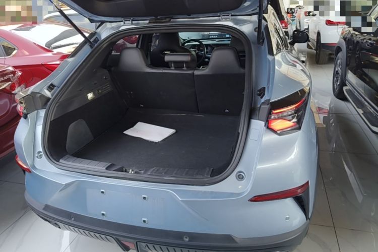 Used CHANGAN UNI-T 2022 2.0T Prestige Version Trunk